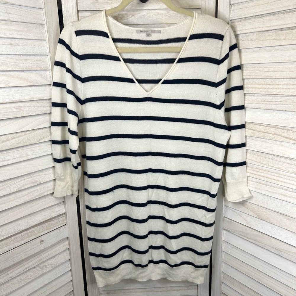 Gap Chic Ivory with Navy Stripes V Neck Three Quarter Sleeve Wool Sweater Tunic